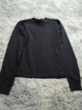 Yogalicious Black Long-Sleeve Crewneck Top